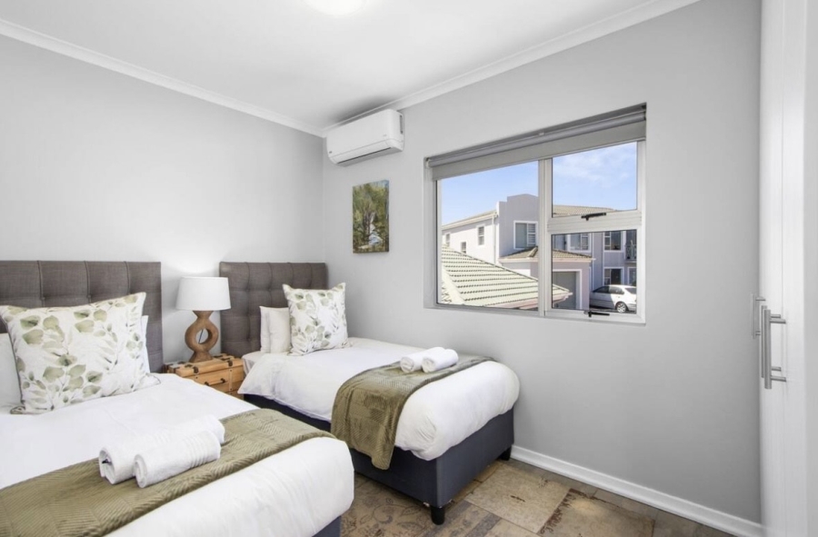 To Let 3 Bedroom Property for Rent in Big Bay Western Cape